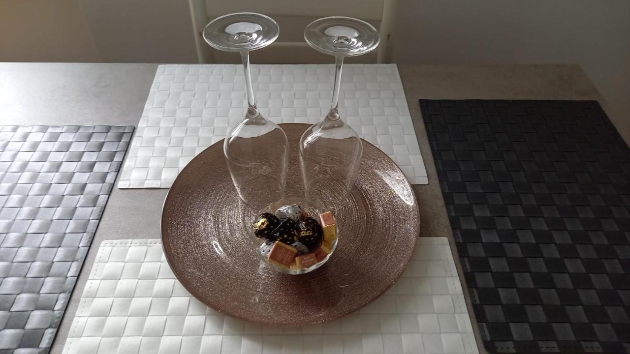 キアーヴァリTerrazza Sul Mare In Via Devotoアパートメント エクステリア 写真