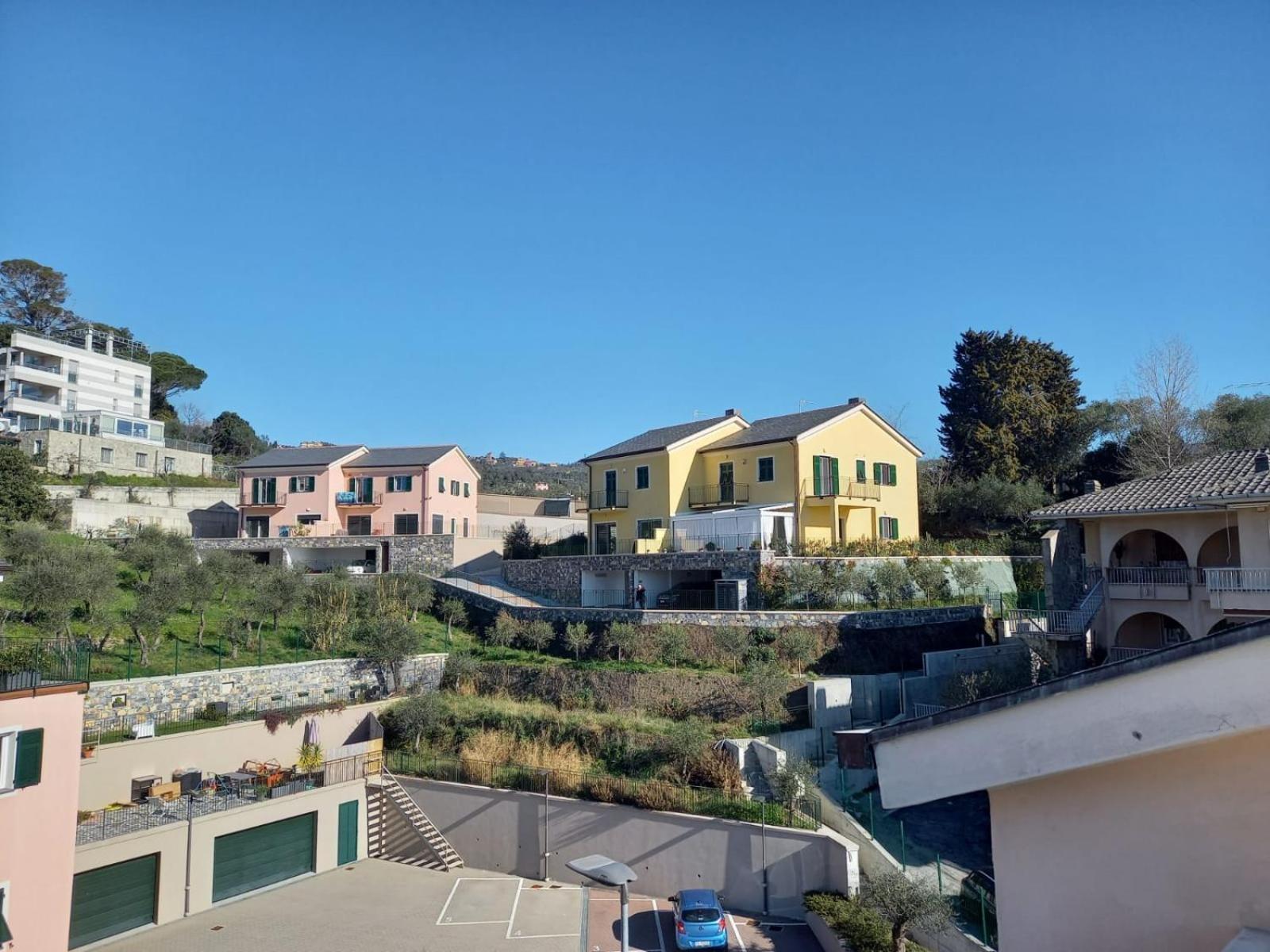 キアーヴァリTerrazza Sul Mare In Via Devotoアパートメント エクステリア 写真
